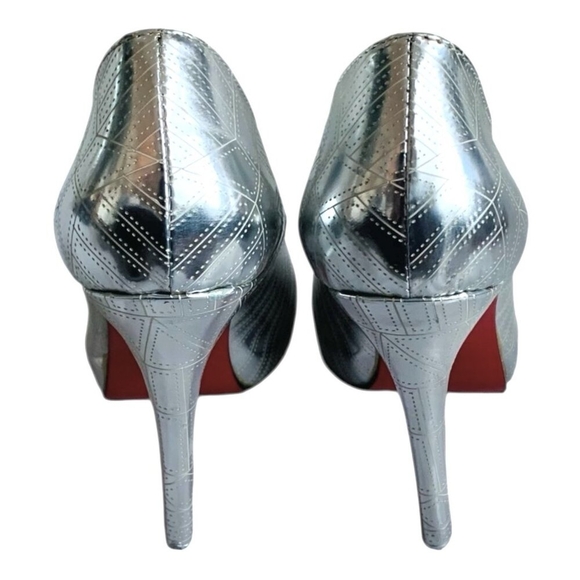 Silver Metallic Peep Toe Platform Red Sole Pumps Size 6.5 Good Plus - Picture 4 of 6